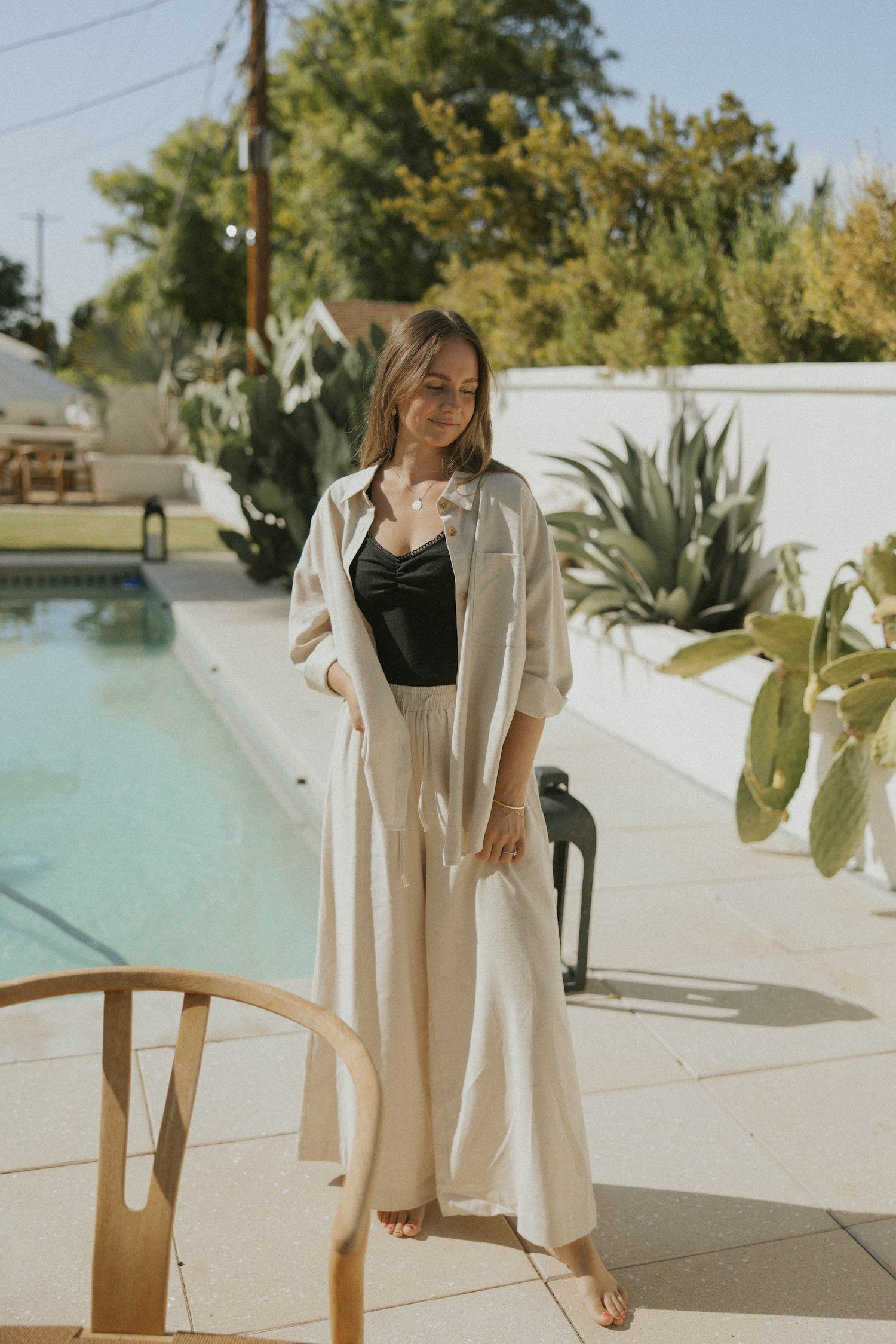 Wide leg linen lounge pants for women.