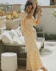 Wide leg linen pants for women.