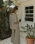 Lightweight women's lounge pants for travel.