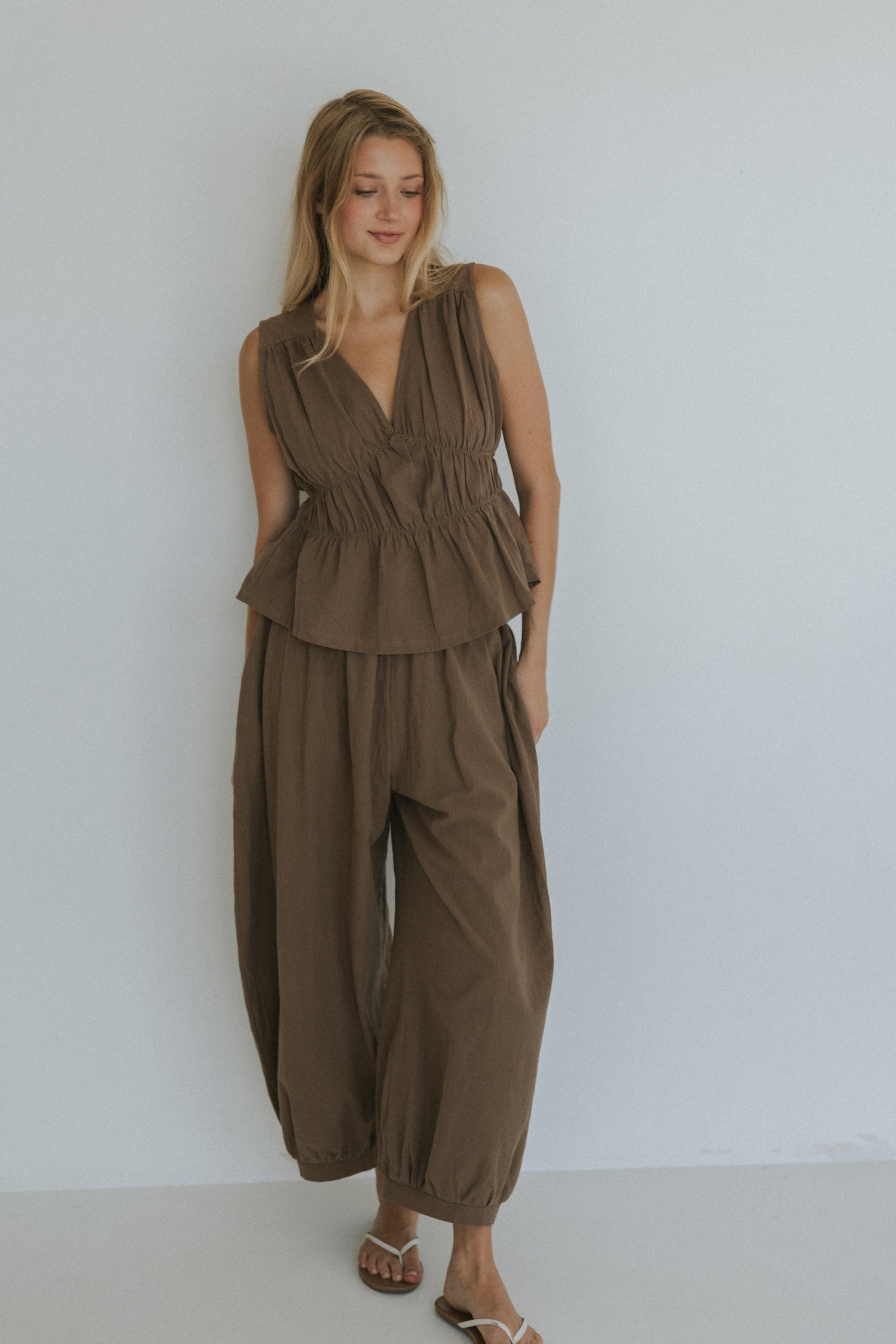 Freya Balloon Pant | Brown