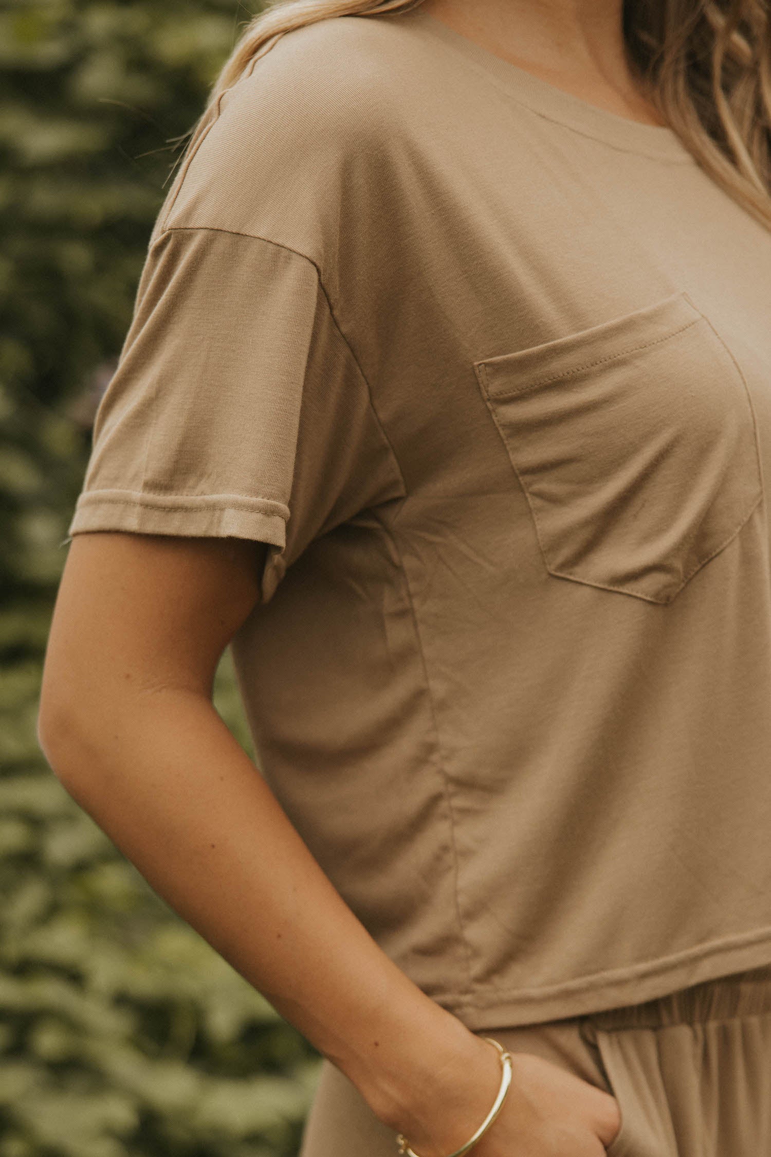 Comfortable sleepwear t-shirt for women in brown.
